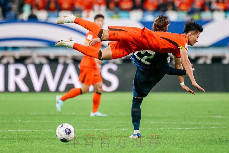 中国队1-3不敌日本 伊万乐观面对未来